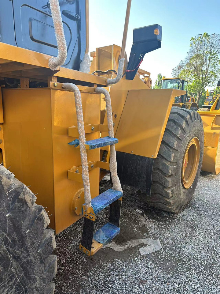 CATERPILLAR 950h in stock good quality ready to work - Wheel loader: picture 3 CATERPILLAR 950h in stock good quality ready to work - Wheel loader: picture 3