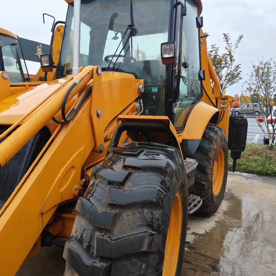 Backhoe loader JCB 4CX: picture 10