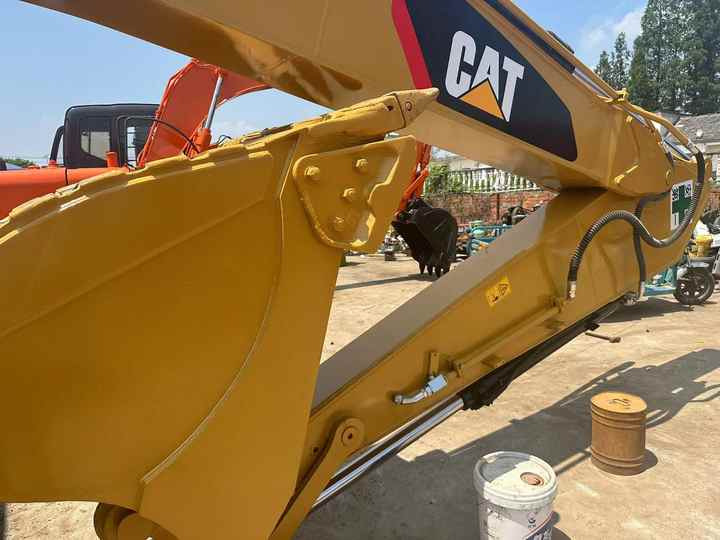 Used Caterpillar Excavators 320D Good Condition Used Excavators for Sale Second Hand Machine CAT Caterpillar 320D Excavadoras - Crawler excavator: picture 4 Used Caterpillar Excavators 320D Good Condition Used Excavators for Sale Second Hand Machine CAT Caterpillar 320D Excavadoras - Crawler excavator: picture 4