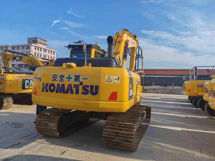 Used Japan Brand komatsu Pc200-8N1 with Wide Tackhoe for Sale Anhui Zhaomi Construction Machinery - Crawler excavator: picture 5 Used Japan Brand komatsu Pc200-8N1 with Wide Tackhoe for Sale Anhui Zhaomi Construction Machinery - Crawler excavator: picture 5