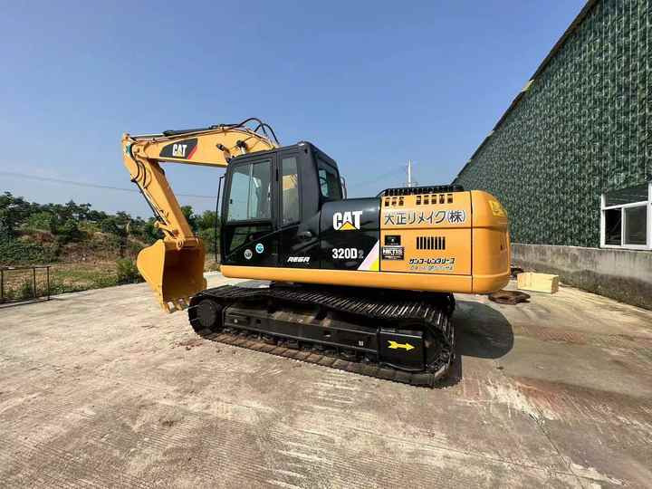 Used Machinery Construction CAT 320D Excavator Hydraulic Digging Machine Cat Used Caterpillar 320d Excavators - Crawler excavator: picture 5 Used Machinery Construction CAT 320D Excavator Hydraulic Digging Machine Cat Used Caterpillar 320d Excavators - Crawler excavator: picture 5