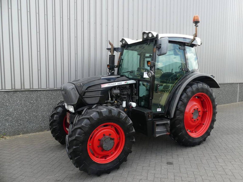 Fendt 209S Vario TMS - Farm tractor: picture 1 Fendt 209S Vario TMS - Farm tractor: picture 1