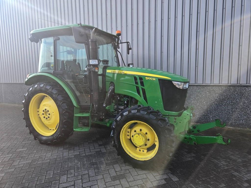 John Deere 5100 M - Farm tractor: picture 2 John Deere 5100 M - Farm tractor: picture 2