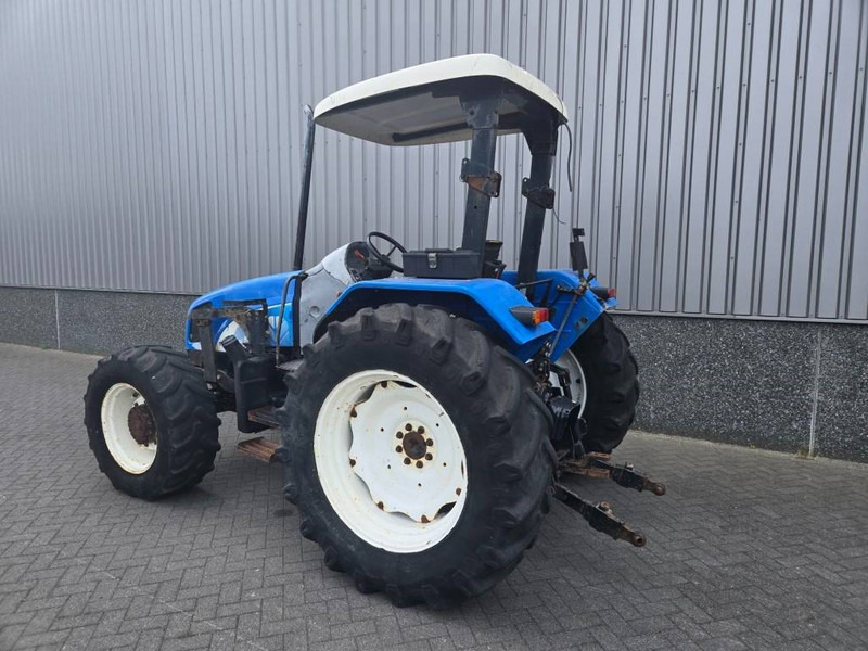 New Holland TL 90 A - Farm tractor: picture 3 New Holland TL 90 A - Farm tractor: picture 3