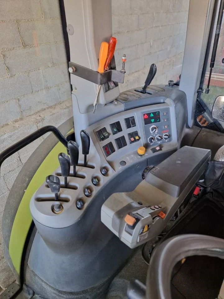 Claas Axion 850 Cebis - Farm tractor: picture 5 Claas Axion 850 Cebis - Farm tractor: picture 5