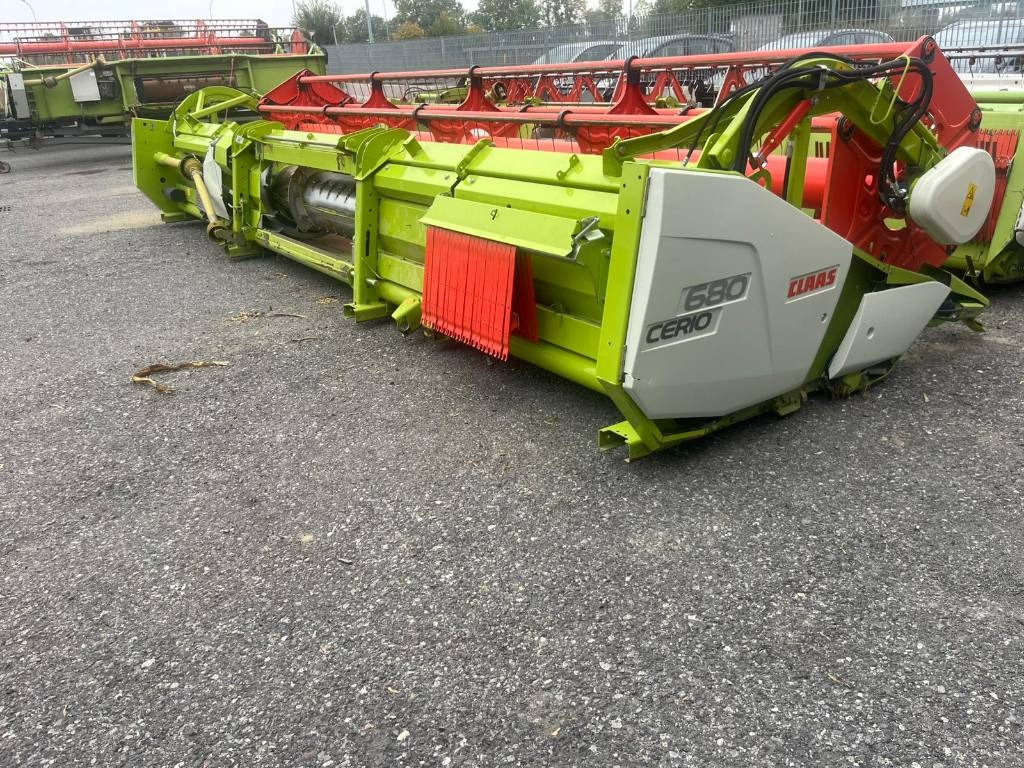 Claas CERIO 680 - Harvester attachment: picture 1 Claas CERIO 680 - Harvester attachment: picture 1