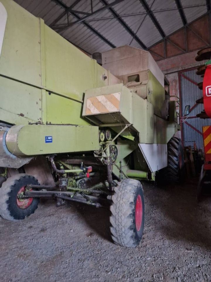 Claas Dominator 76 - Combine harvester: picture 1 Claas Dominator 76 - Combine harvester: picture 1