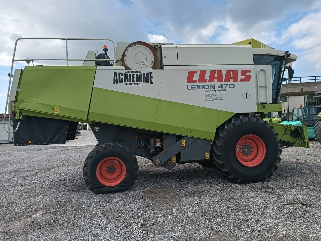 Combine harvester Claas Lexion 470: picture 22
