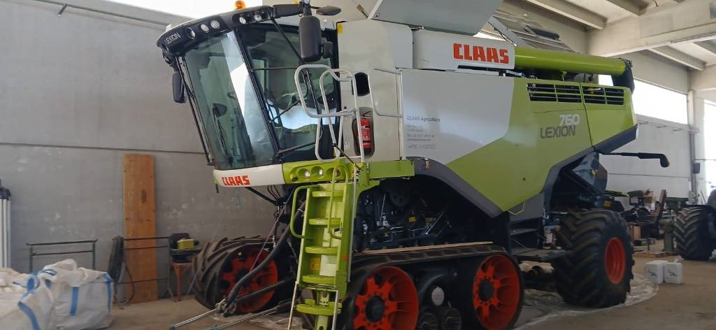 Claas Lexion 760 TT - Combine harvester: picture 1 Claas Lexion 760 TT - Combine harvester: picture 1