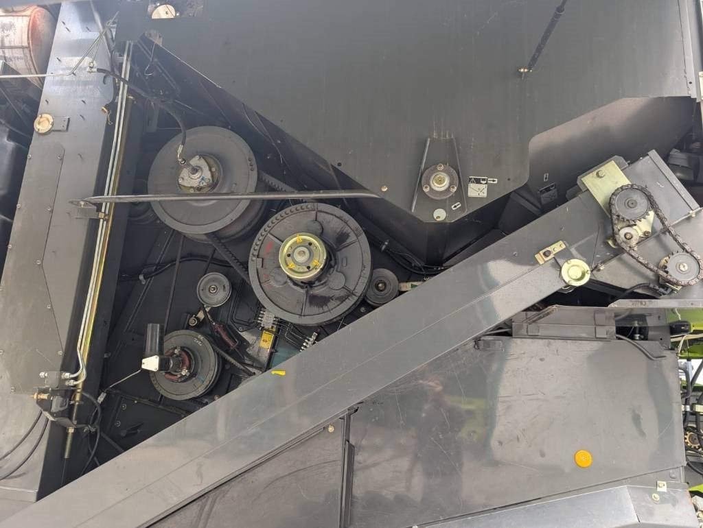 Combine harvester Claas Lexion 760 TT: picture 16