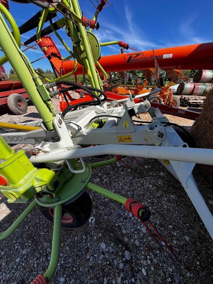 Claas Volto 900 T - Tedder/ Rake: picture 4 Claas Volto 900 T - Tedder/ Rake: picture 4