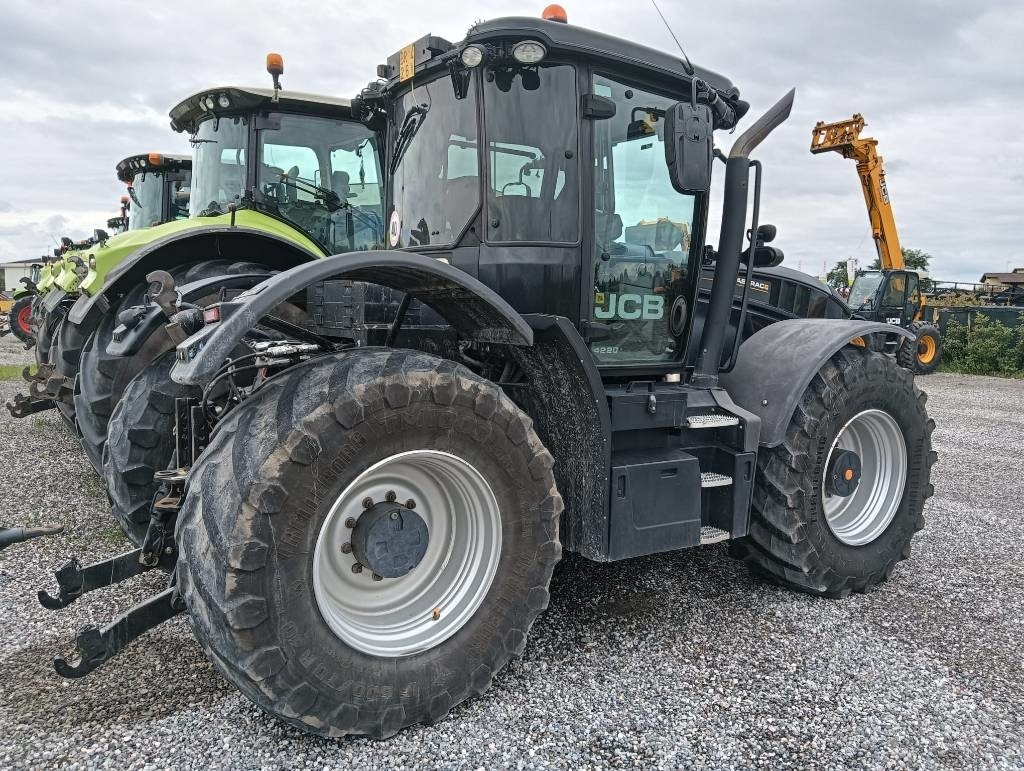 Farm tractor JCB Fastrac 4220: picture 6