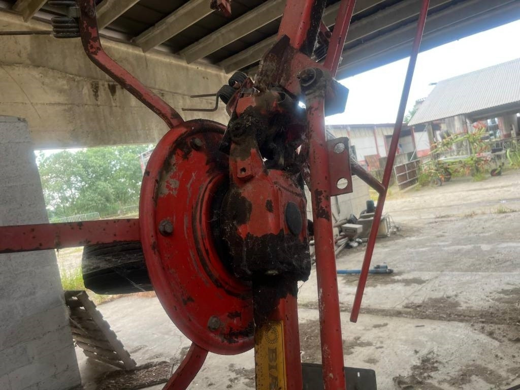 Lely TH 680 - Tedder/ Rake: picture 4 Lely TH 680 - Tedder/ Rake: picture 4