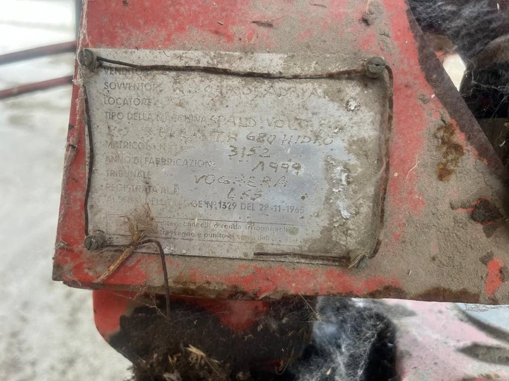 Lely TH 680 - Tedder/ Rake: picture 2 Lely TH 680 - Tedder/ Rake: picture 2