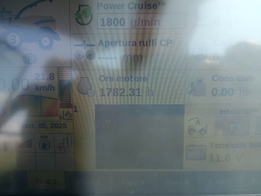 Leasing of New Holland FR 650 New Holland FR 650: picture 10 Leasing of New Holland FR 650 New Holland FR 650: picture 10