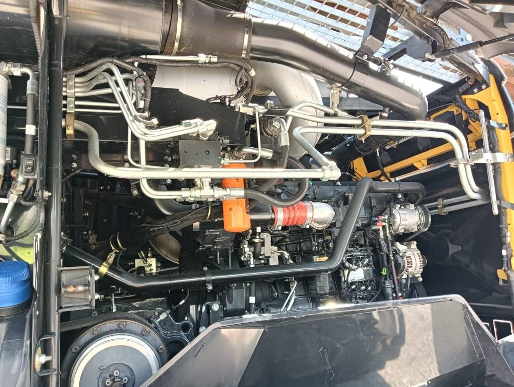 Leasing of New Holland FR 650 New Holland FR 650: picture 28 Leasing of New Holland FR 650 New Holland FR 650: picture 28