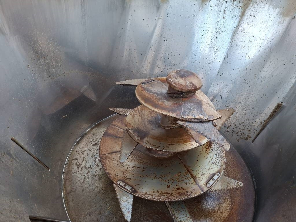 PAGLIARI Thv 116 - Forage mixer wagon: picture 3 PAGLIARI Thv 116 - Forage mixer wagon: picture 3