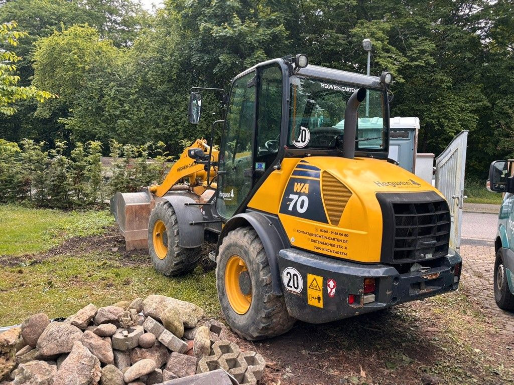 Komatsu WA70-7 - Wheel loader: picture 2 Komatsu WA70-7 - Wheel loader: picture 2