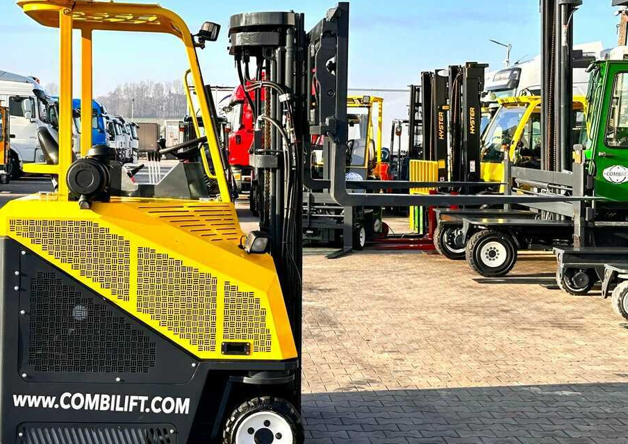 4-way reach truck Combilift C2500CB - DIESEL - TRIPLEX - 2018 - LIKE NEW: picture 28