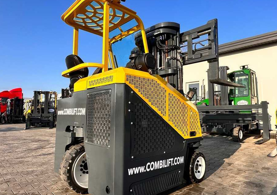 4-way reach truck Combilift C2500CB - DIESEL - TRIPLEX - 2018 - LIKE NEW: picture 29