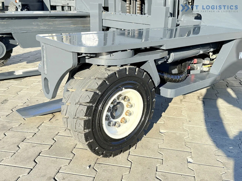 Combilift C4000 / DIESEL / DUPLEX 4100MM / FREE LIFT / SIDE SHIFT / FULL CABIN / EXCELLENT CONDITION / Wide range of four-way and side loa - 4-way reach truck: picture 2 Combilift C4000 / DIESEL / DUPLEX 4100MM / FREE LIFT / SIDE SHIFT / FULL CABIN / EXCELLENT CONDITION / Wide range of four-way and side loa - 4-way reach truck: picture 2