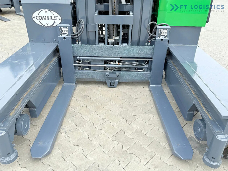 Combilift C4000 / TRIPLEX / 9300MM / FREE LIFT / POSITIONER / GAS / CABIN C4000 / TRIPLEX / 9300MM / FREE LIFT / POSITIONER / GAS / CABIN - 4-way reach truck: picture 5 Combilift C4000 / TRIPLEX / 9300MM / FREE LIFT / POSITIONER / GAS / CABIN C4000 / TRIPLEX / 9300MM / FREE LIFT / POSITIONER / GAS / CABIN - 4-way reach truck: picture 5