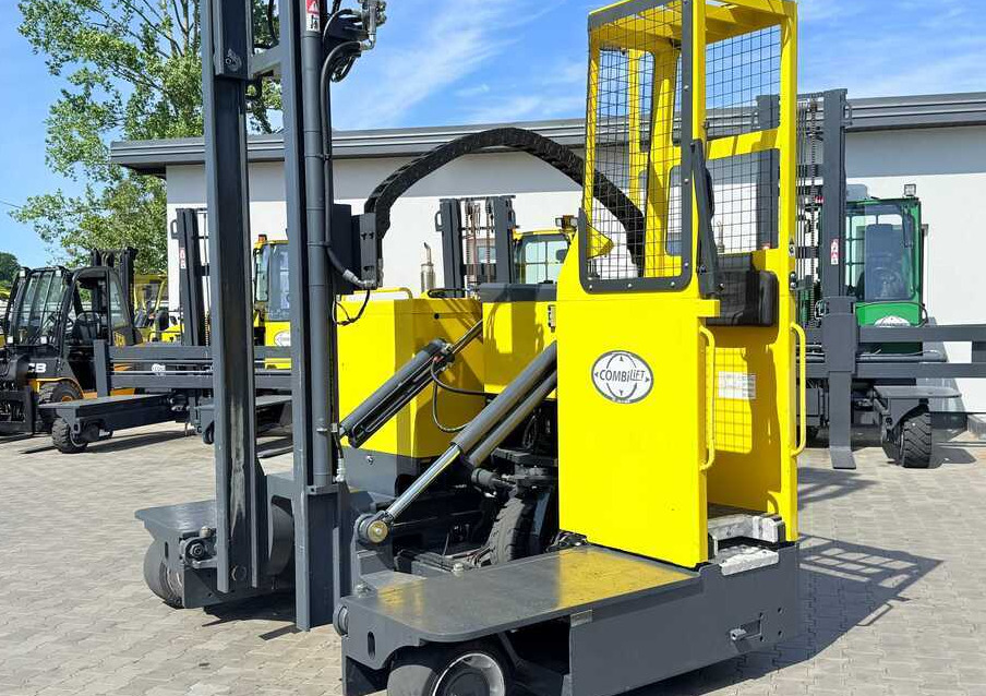 4-way reach truck Combilift C4000STE / TRIPLEX / 6850MM / FREE LIFT / ONLY 1,348 HOURS / FORK SIDESHIFT / EXCELLENT CONDITION: picture 33