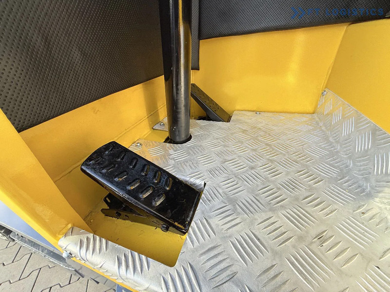 4-way reach truck Combilift C5000 / DIESEL / TRIPLEX 7600MM / FULL FREE LIFT / FORK POSITIONER / HEATING / FULL HEATED CABIN / EXCELLENT CONDITION / Wide ra: picture 12