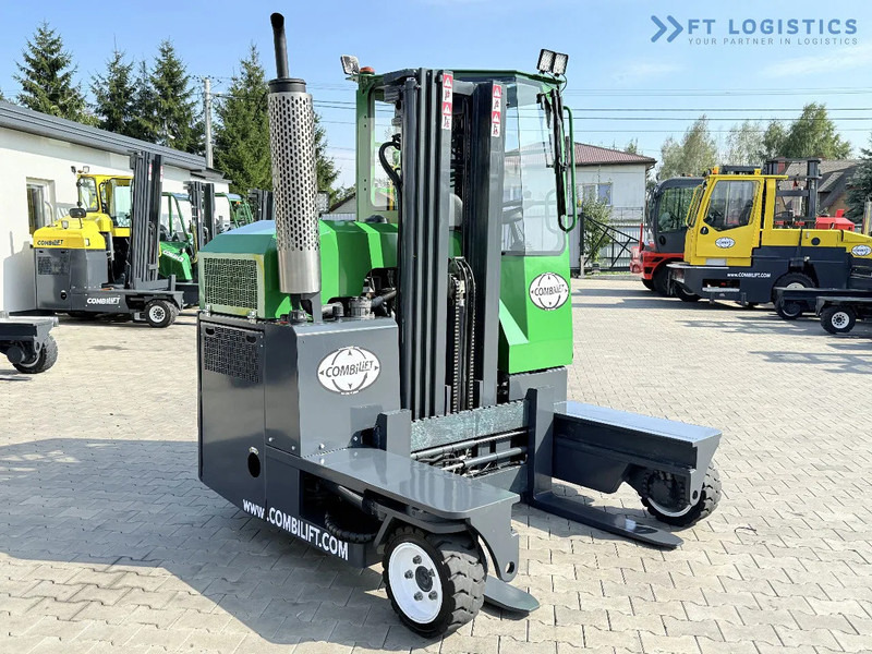 Combilift Combilift C2500 / GAS / TRIPLEX 4900MM / FREE LIFT / ONLY 2446 HOURS / FORK POSITIONER / FULL CABIN / PERFECT CONDITION / Wide r - 4-way reach truck: picture 5 Combilift Combilift C2500 / GAS / TRIPLEX 4900MM / FREE LIFT / ONLY 2446 HOURS / FORK POSITIONER / FULL CABIN / PERFECT CONDITION / Wide r - 4-way reach truck: picture 5