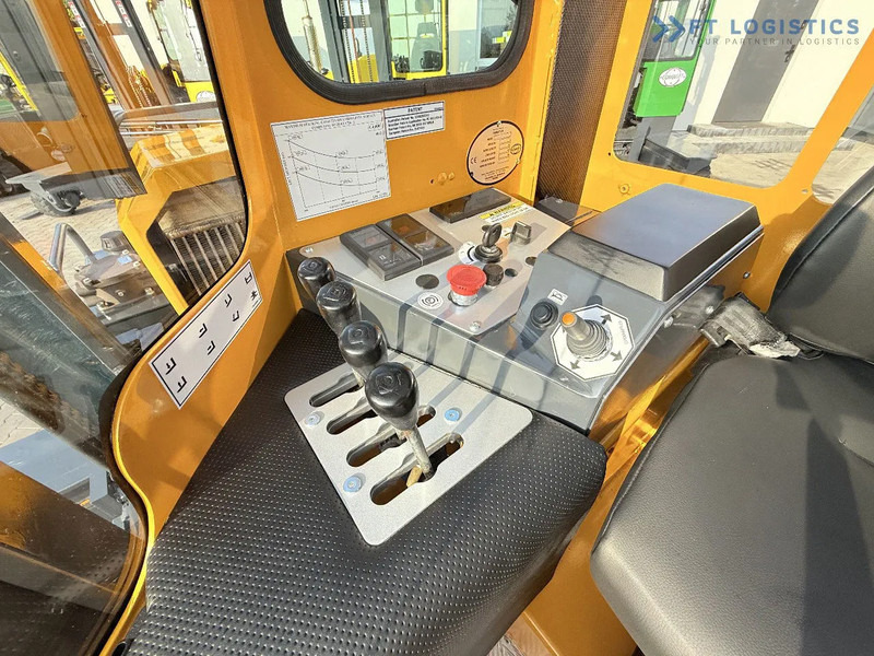 4-way reach truck Combilift Combilift FOUR-WAY MULTIDIRECTIONAL FORKLIFT C4000 / GAS / DUPLEX 4500MM / ONLY 6604 HOURS / SIDE SHIFT / FULL CABIN / PERFECT C: picture 20