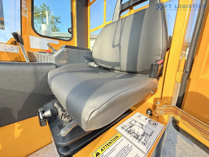 4-way reach truck Combilift Combilift FOUR-WAY MULTIDIRECTIONAL FORKLIFT C4000 / GAS / DUPLEX 4500MM / ONLY 6604 HOURS / SIDE SHIFT / FULL CABIN / PERFECT C: picture 15