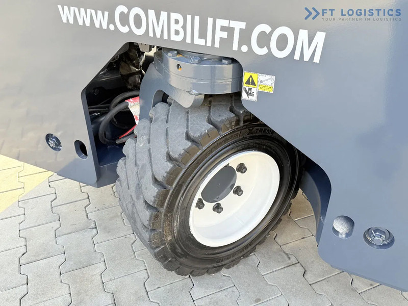 4-way reach truck Combilift Combilift FOUR-WAY MULTIDIRECTIONAL FORKLIFT C4000 / GAS / DUPLEX 4500MM / ONLY 6604 HOURS / SIDE SHIFT / FULL CABIN / PERFECT C: picture 10