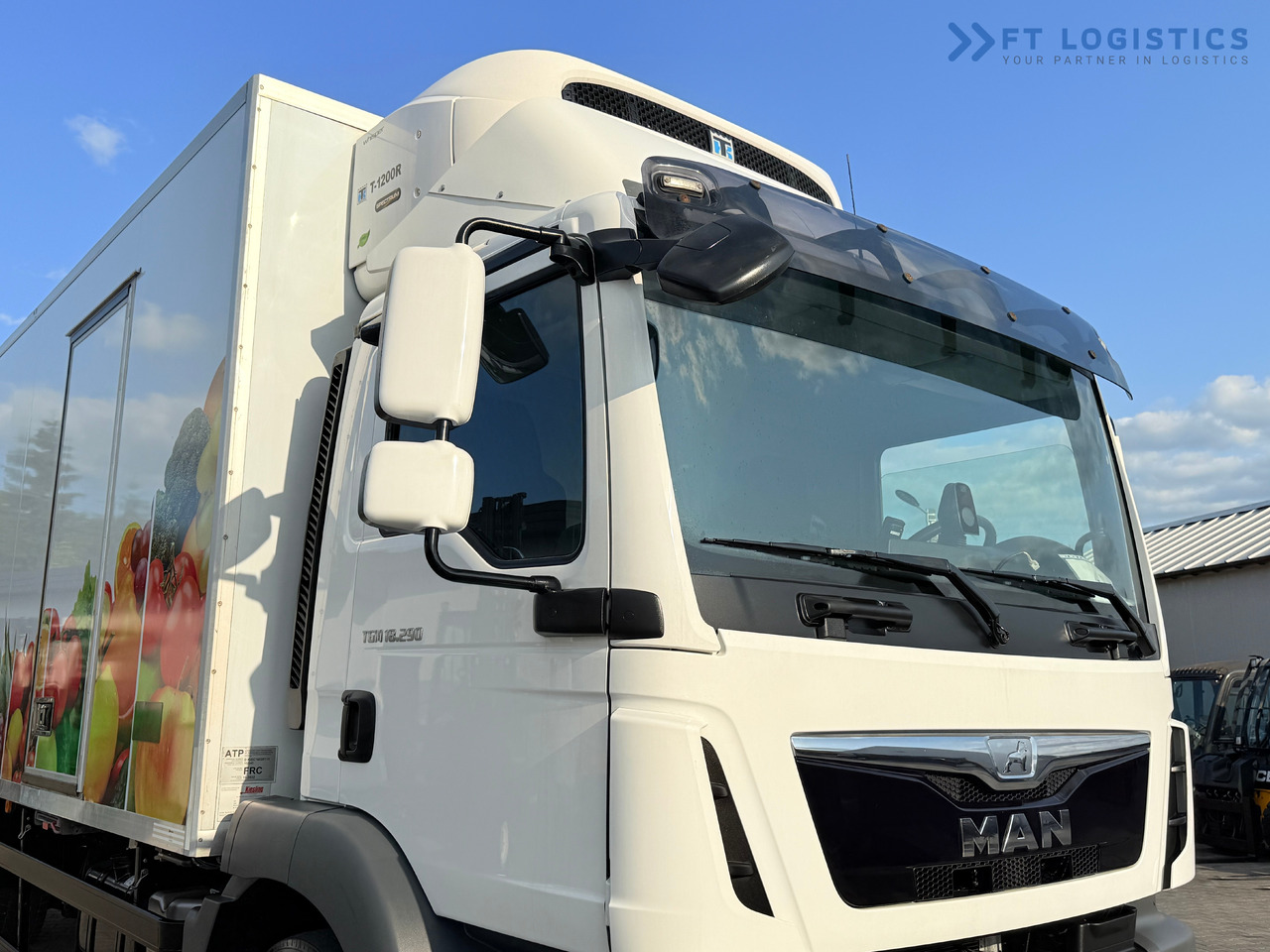 Refrigerator truck for transportation of food MAN TGM 18.290 / THERMOKING T-1200R / BI-TEMPERATURE / 19 PALLETS / 90% TYRES / EXCELLENT CONDITION / DHOLLANDIA TAIL LIFT / SIDE DOOR / PAYLOAD 8,220 KG: picture 15