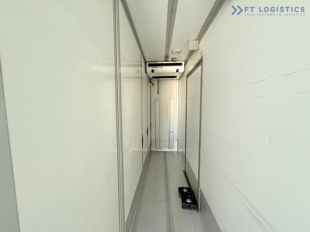 Refrigerator truck for transportation of food MAN TGM 18.290 / THERMOKING T-1200R / BI-TEMPERATURE / 19 PALLETS / 90% TYRES / EXCELLENT CONDITION / DHOLLANDIA TAIL LIFT / SIDE DOOR / PAYLOAD 8,220 KG: picture 32
