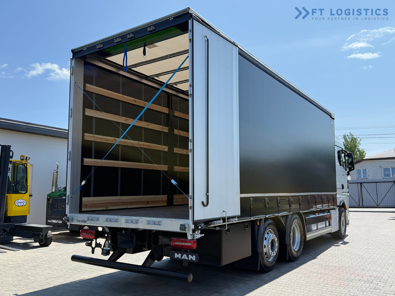 New Curtainsider truck MAN TGX 26.470 / 19 Pallets / Steering Axle / 15 Ton Payload / Retarder / Excellent Condition: picture 45