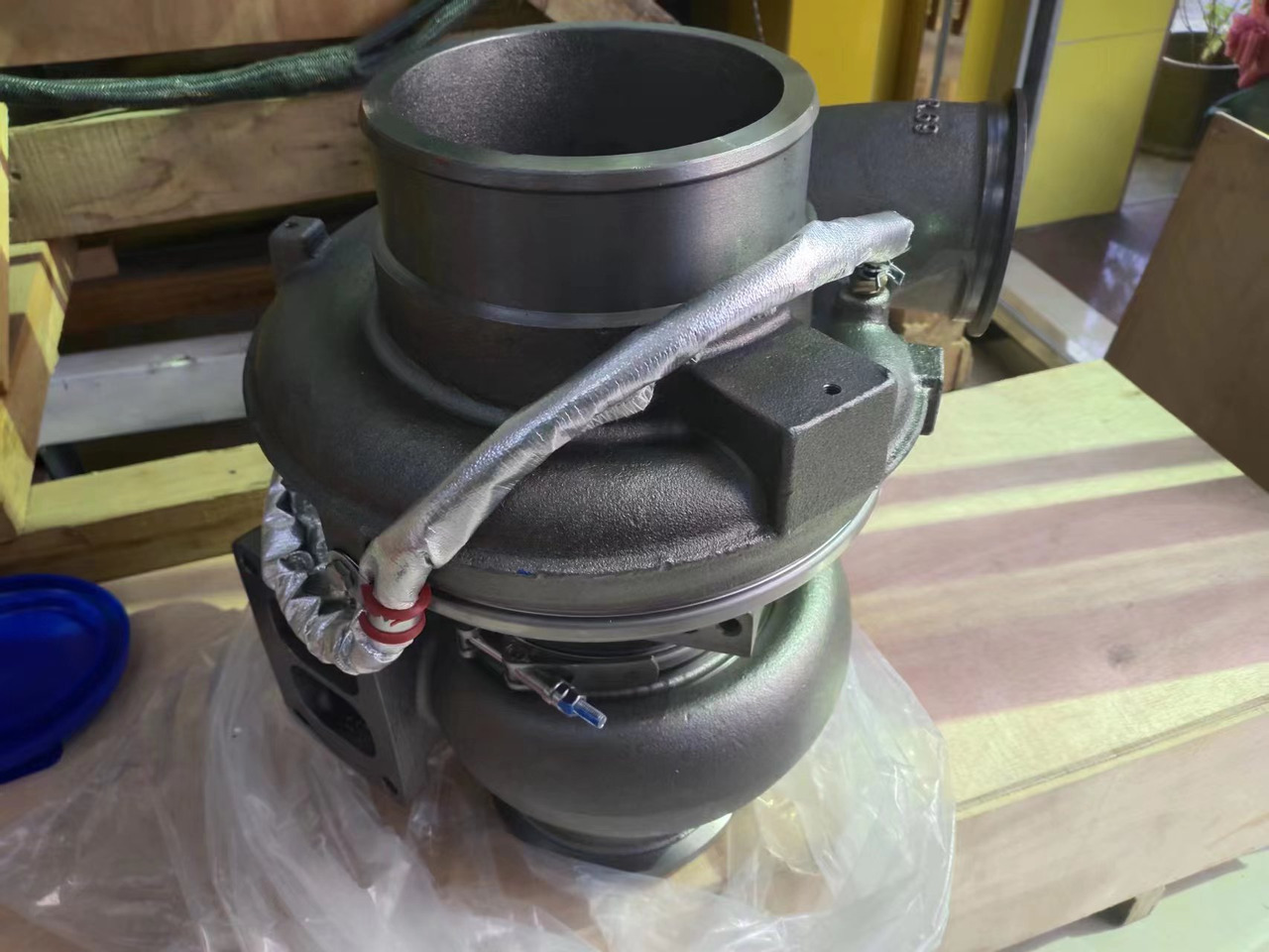 CATERPILLAR 366-0183 - Turbo for Excavator: picture 3 CATERPILLAR 366-0183 - Turbo for Excavator: picture 3