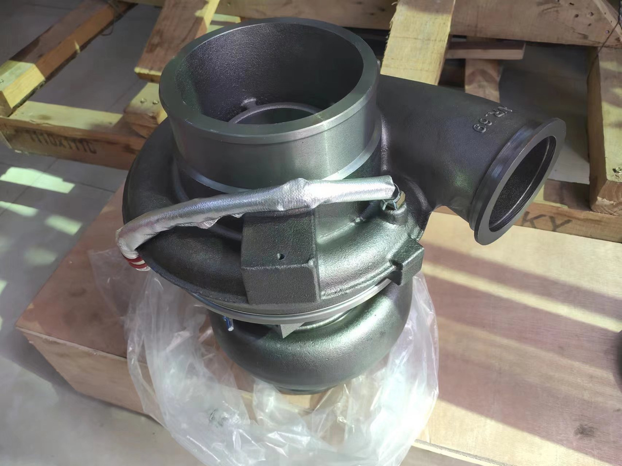 CATERPILLAR 366-0183 - Turbo for Excavator: picture 2 CATERPILLAR 366-0183 - Turbo for Excavator: picture 2