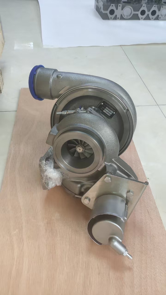 CATERPILLAR 424-3431 - Turbo for Excavator: picture 4 CATERPILLAR 424-3431 - Turbo for Excavator: picture 4