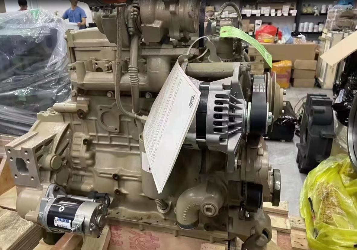 CUMMINS QSB4.5 - Engine for Excavator: picture 1 CUMMINS QSB4.5 - Engine for Excavator: picture 1