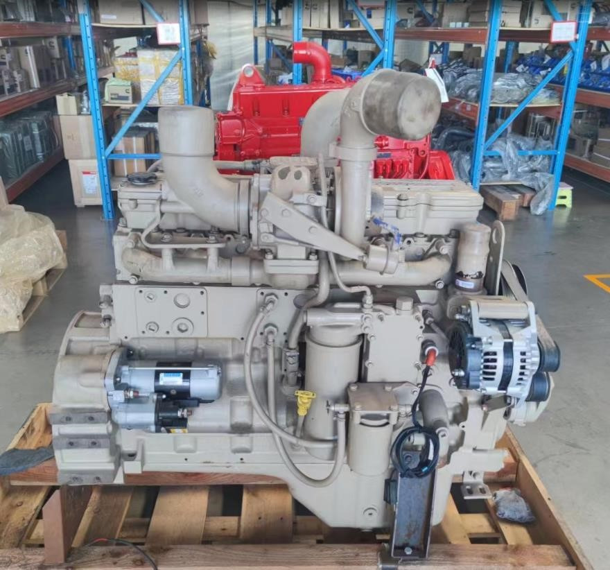 CUMMINS QSC8.3 - Engine for Excavator: picture 1 CUMMINS QSC8.3 - Engine for Excavator: picture 1