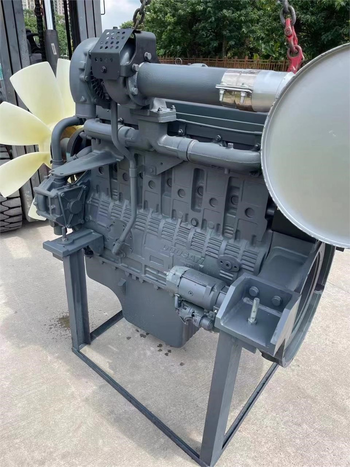 DOOSAN DE12TIS - Engine for Construction machinery: picture 2 DOOSAN DE12TIS - Engine for Construction machinery: picture 2