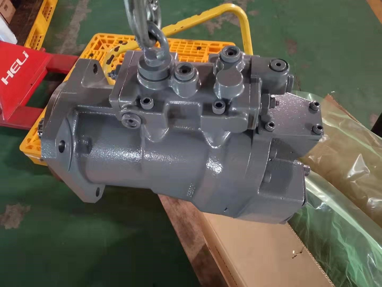 HITACHI HPV145H - Hydraulic pump for Excavator: picture 1 HITACHI HPV145H - Hydraulic pump for Excavator: picture 1