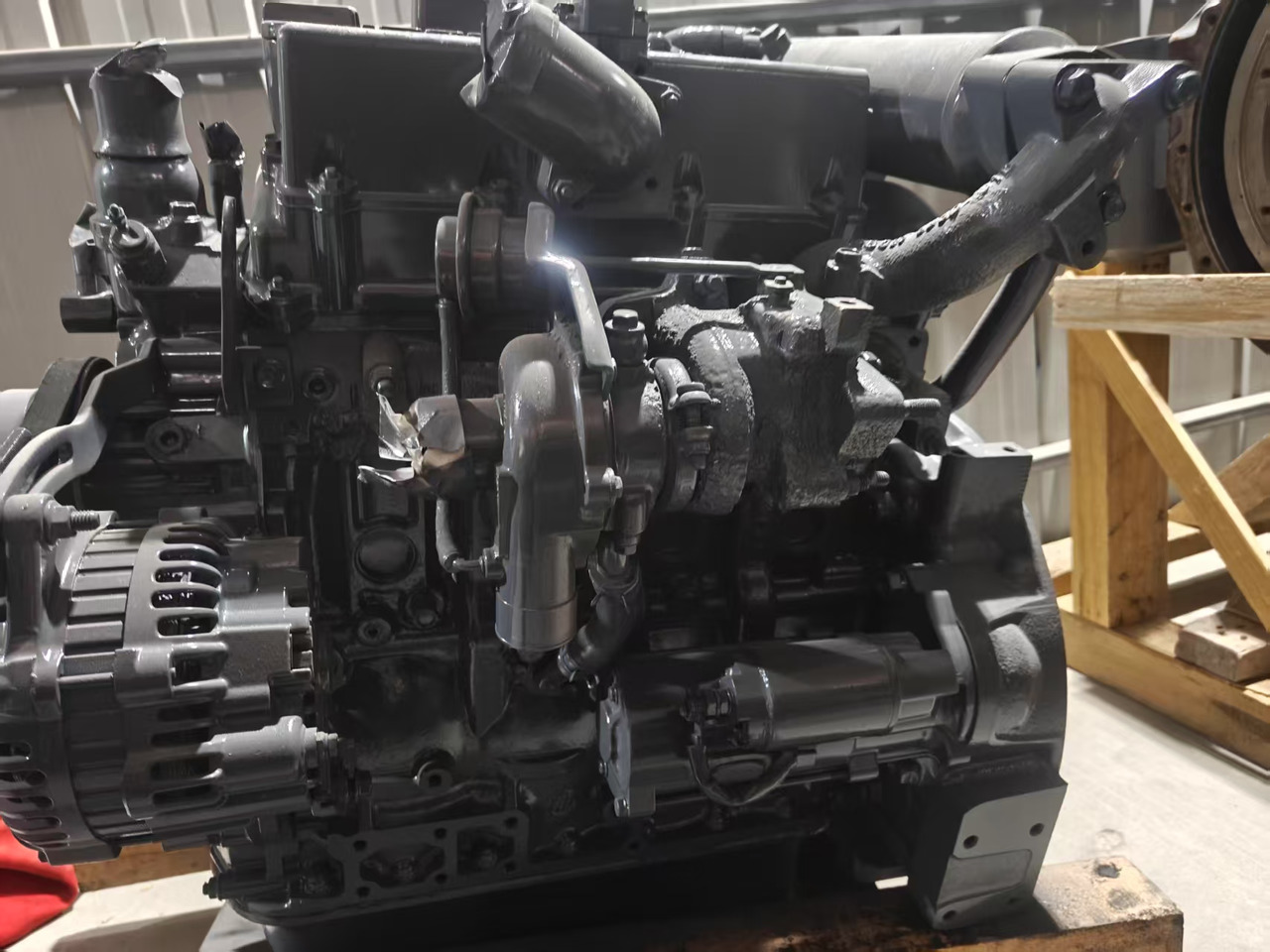 KOMATSU 4LE2 - Engine for Mini excavator: picture 2 KOMATSU 4LE2 - Engine for Mini excavator: picture 2