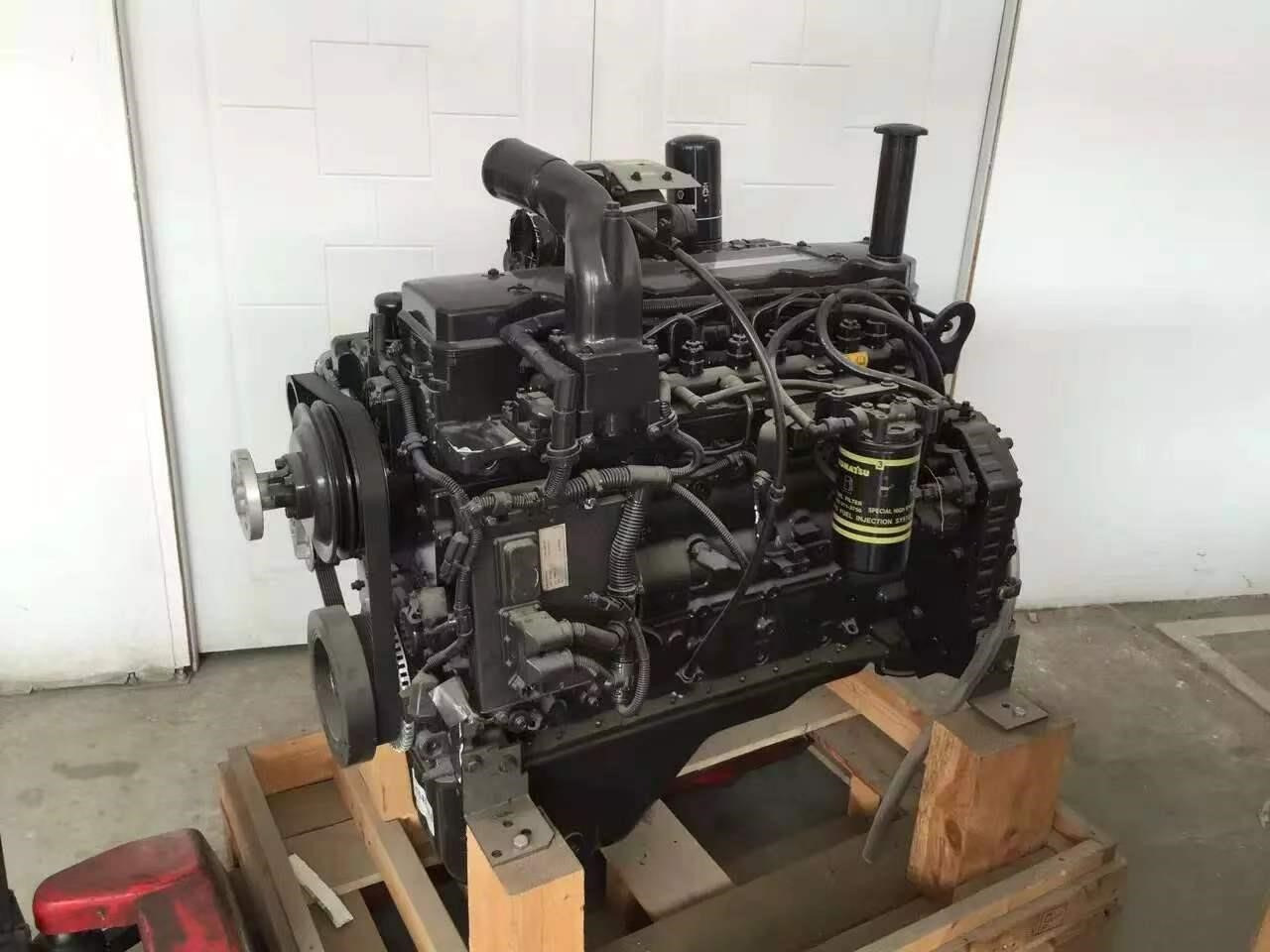 KOMATSU 6D107E - Engine for Excavator: picture 1 KOMATSU 6D107E - Engine for Excavator: picture 1