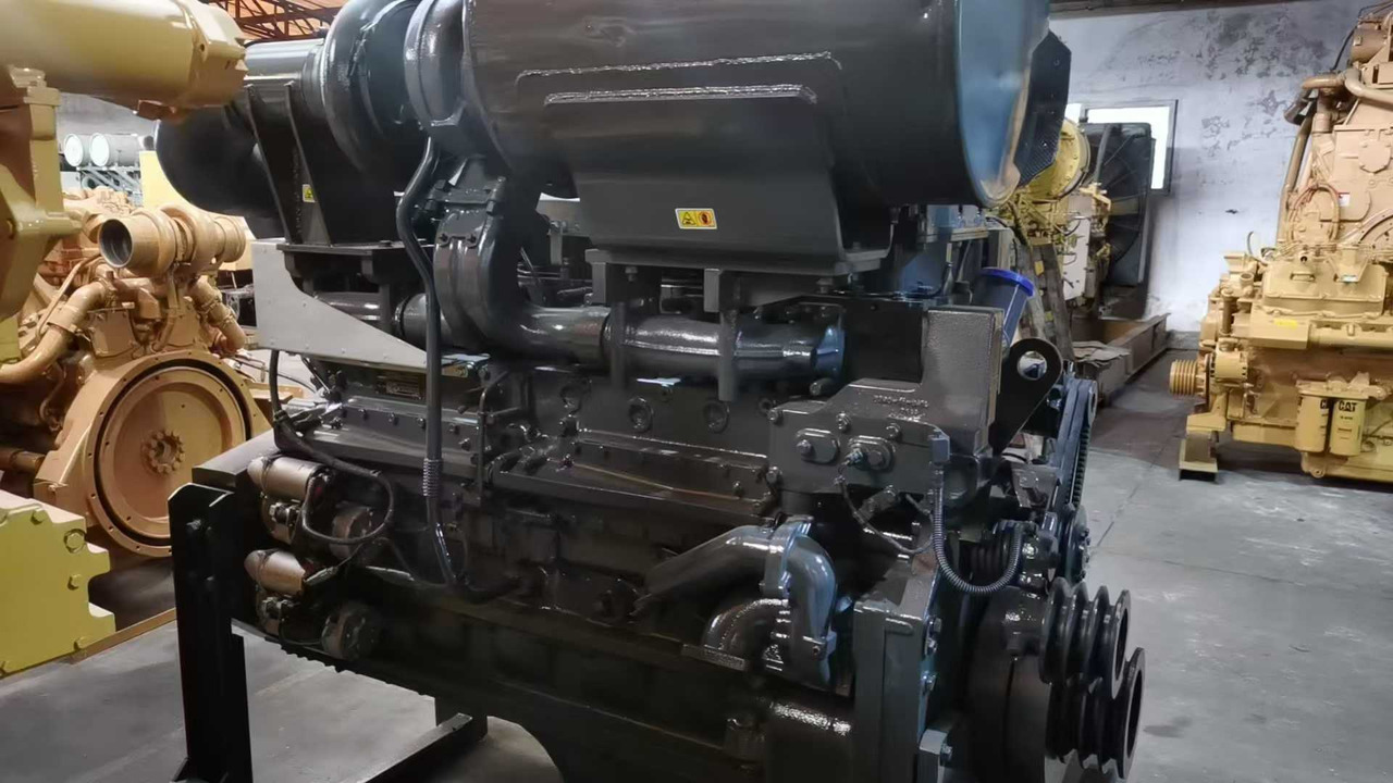 KOMATSU 6D170E-3 - Engine for Loader: picture 1 KOMATSU 6D170E-3 - Engine for Loader: picture 1