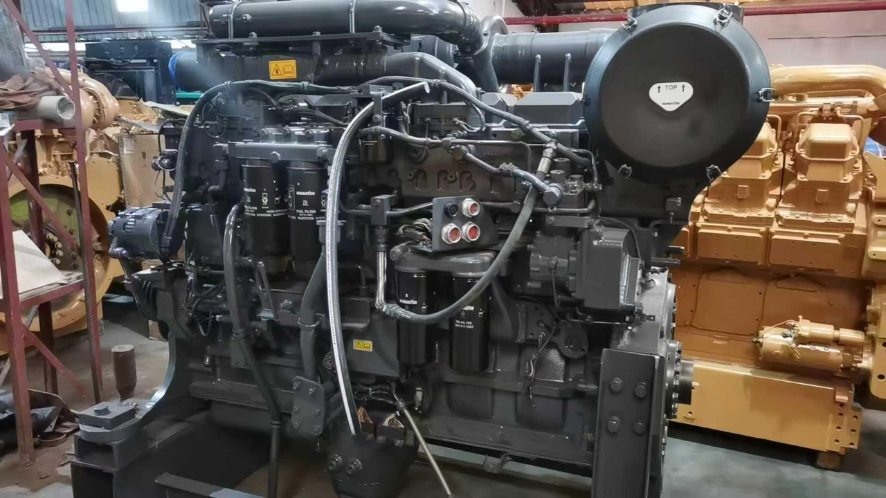 KOMATSU 6D170E - Engine for Excavator: picture 1 KOMATSU 6D170E - Engine for Excavator: picture 1