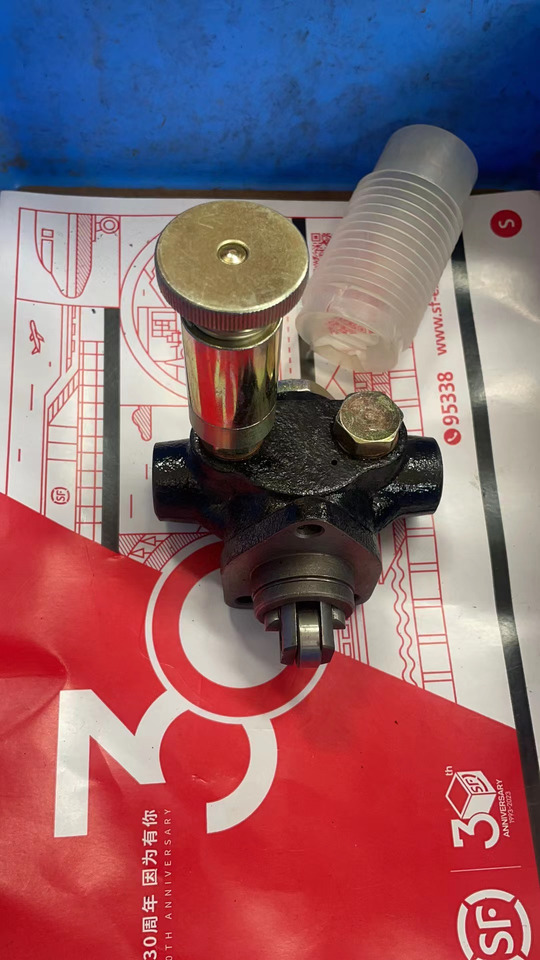 Komatsu DK 105217-1540 - Hydraulic pump for Excavator: picture 4 Komatsu DK 105217-1540 - Hydraulic pump for Excavator: picture 4