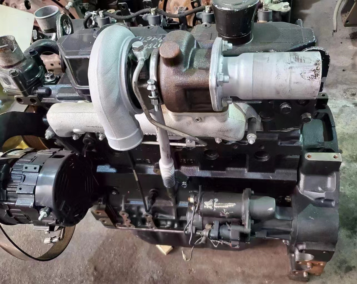 MITSUBISHI D04FR - Engine for Excavator: picture 2 MITSUBISHI D04FR - Engine for Excavator: picture 2