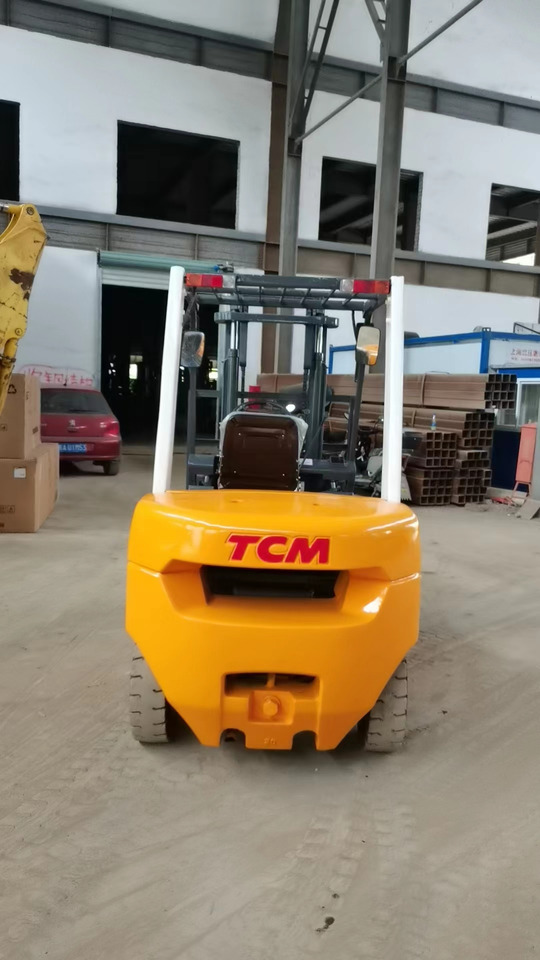 TCM 3 tons 2 stages - Diesel forklift: picture 5 TCM 3 tons 2 stages - Diesel forklift: picture 5