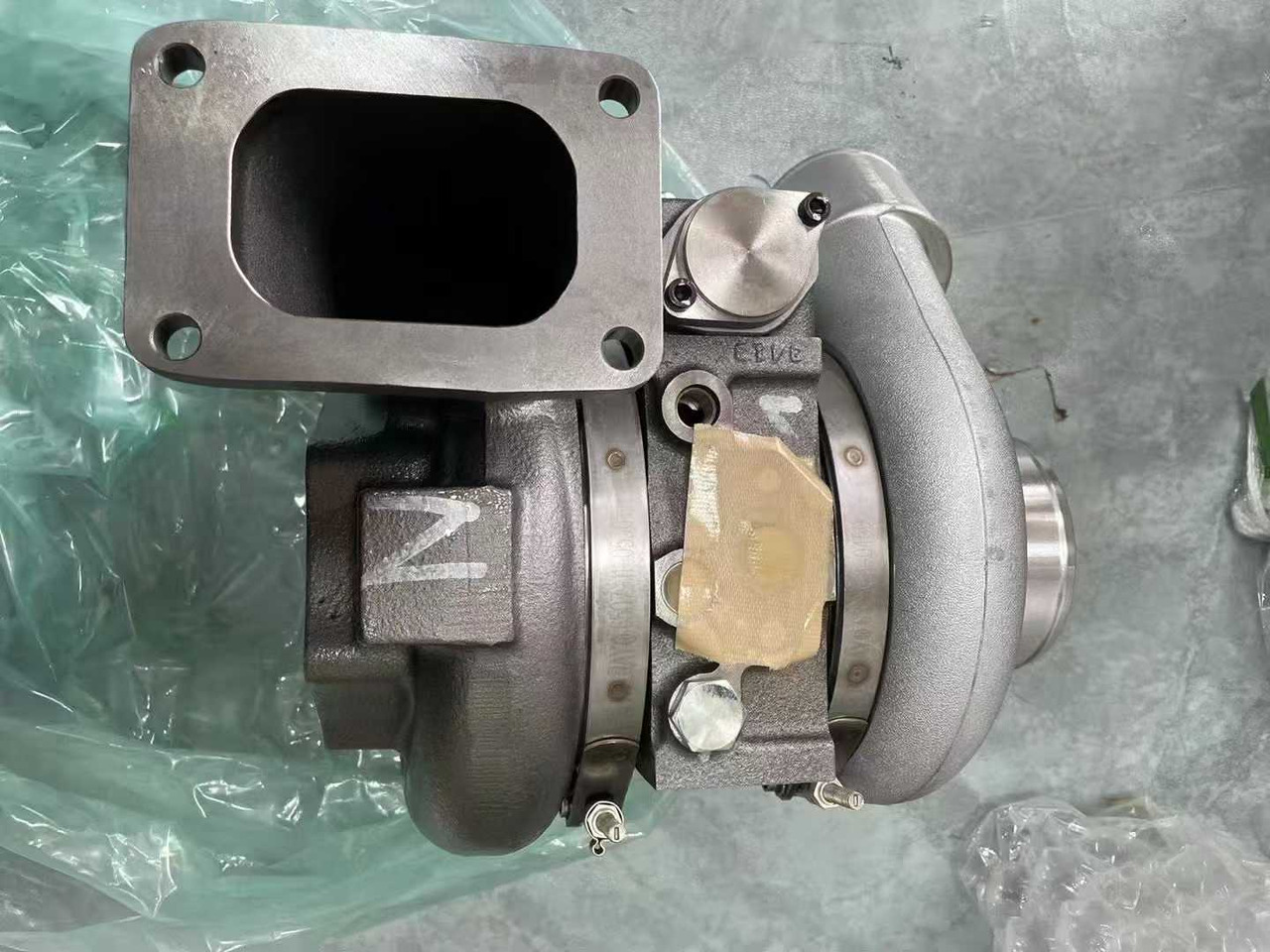 Turbocharger 6507-12-5010 - Turbo for Excavator: picture 3 Turbocharger 6507-12-5010 - Turbo for Excavator: picture 3